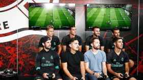 Los jugadores del Real Madrid prueban el FIFA 18
