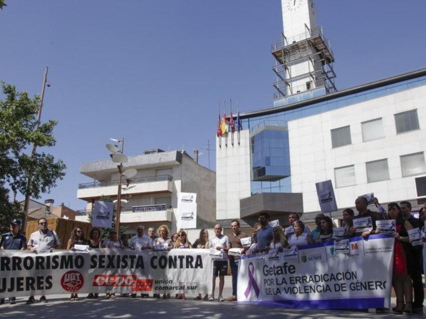 Concentración contra el crimen convocada por el Ayuntamiento de Getafe.