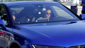 Neymar, en su coche.
