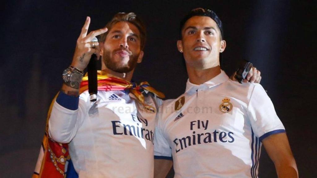 Ramos y Crisitano Ronaldo en Cibeles