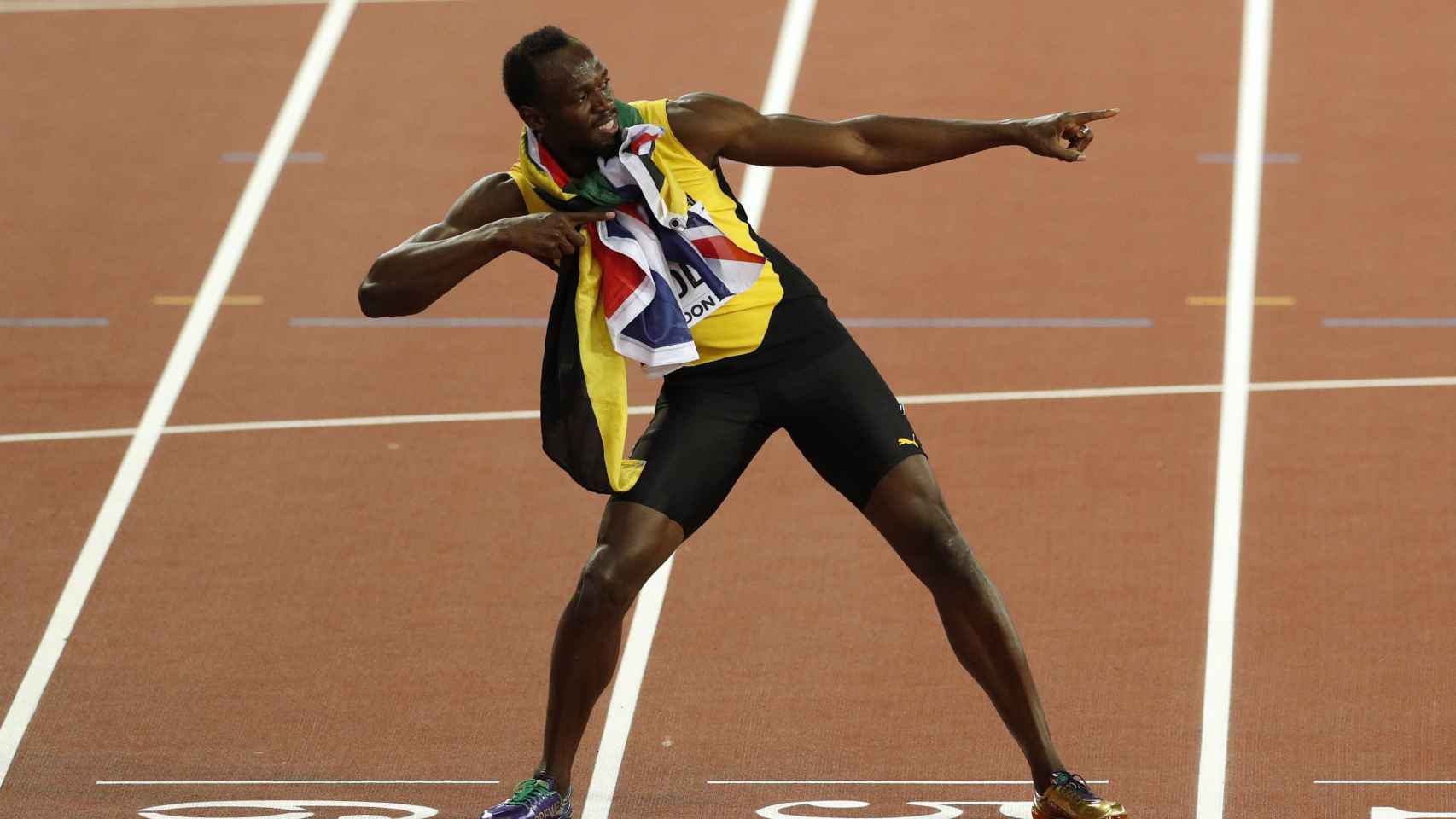 Bolt hace el arquero después de quedar 3º en la final de los 100 metros