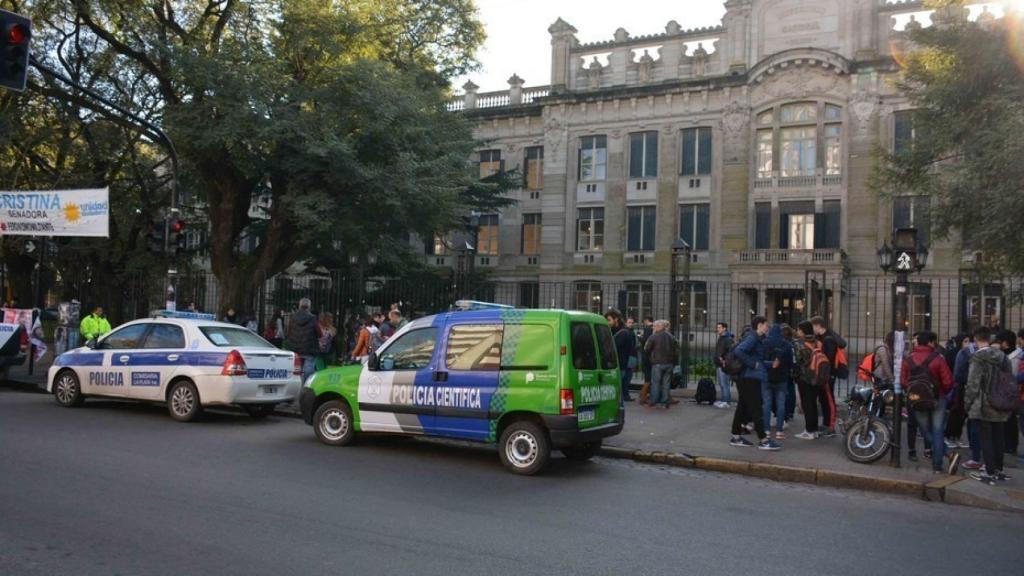 Imagen del colegio nacional de La Plata.