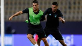 Cristiano y Casemiro en el entrenamiento