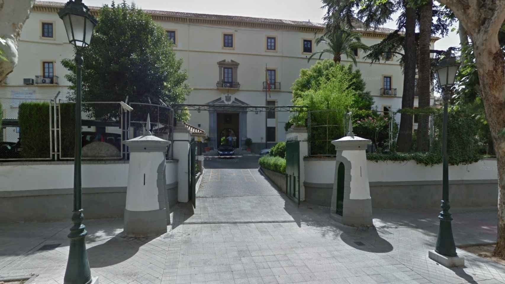 Hallan muerto a un militar en el puesto de vigilancia del Madoc en Granada