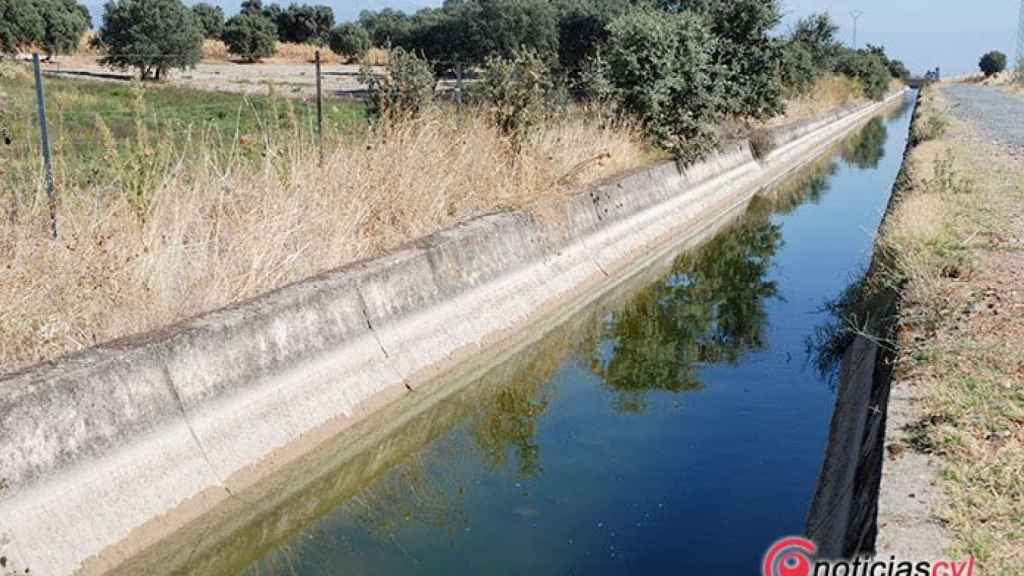 canal de riego