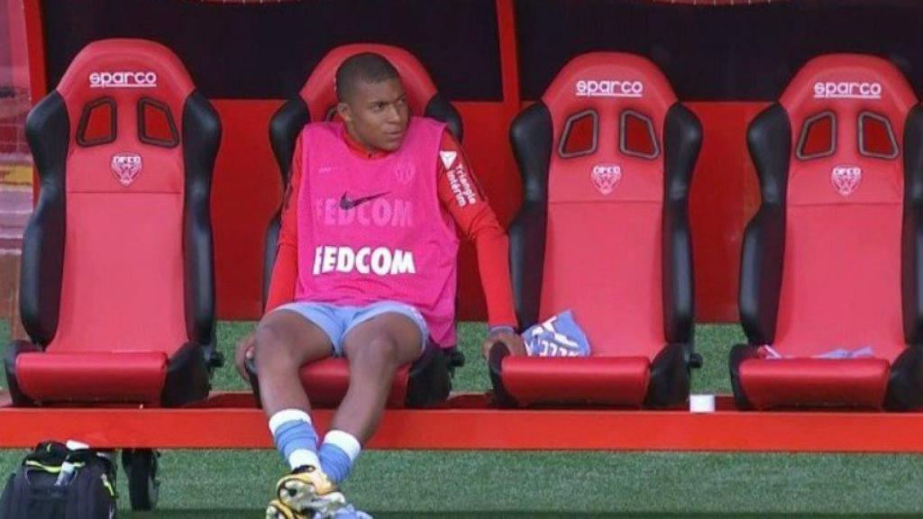 Mbappé, en el banquillo del Mónaco