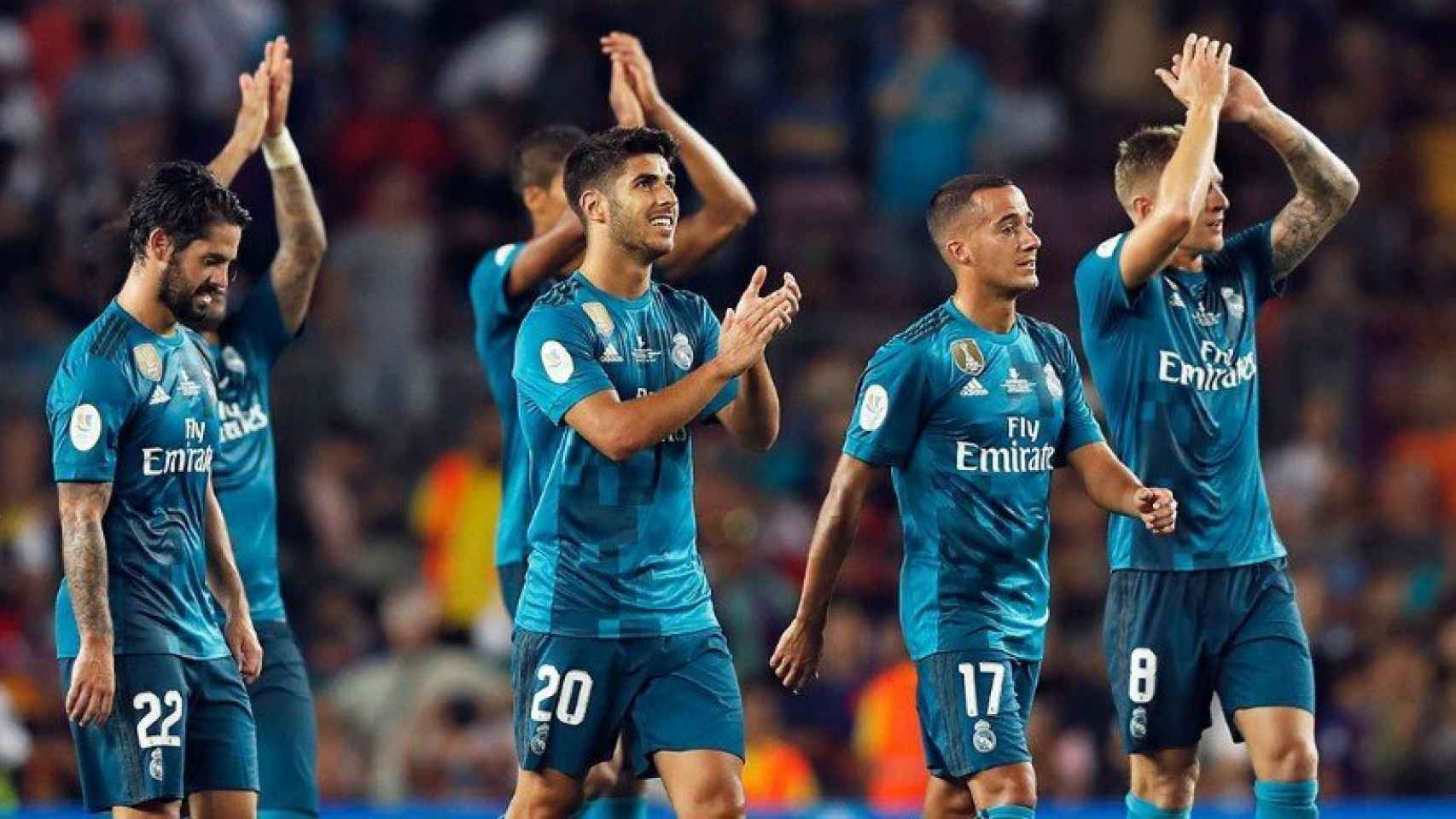 El Madrid aplaudiendo a su afición