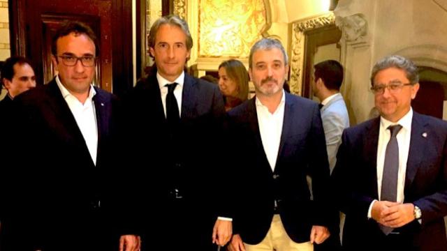 Íñigo de la Serna (c), ministro de Fomento; Josep Rull (i), consejero de Territorio; Jaume Collboni (2d), segundo teniente de alcalde de Barcelona; y Enric Millo (d), delegado del Gobierno en Cataluña tras la reunión para analizar el colapso de El Prat.