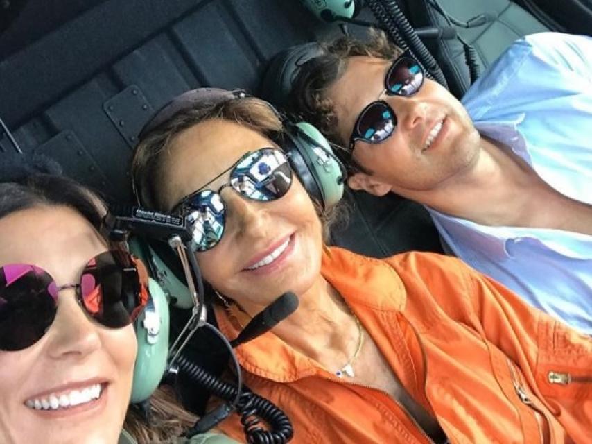 Naty Abascal, con Mar Flores, sobrevolando Saint Tropez.