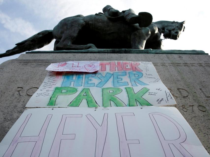 Charlottesville homenajea a la mujer asesinada por un ultraderechista.