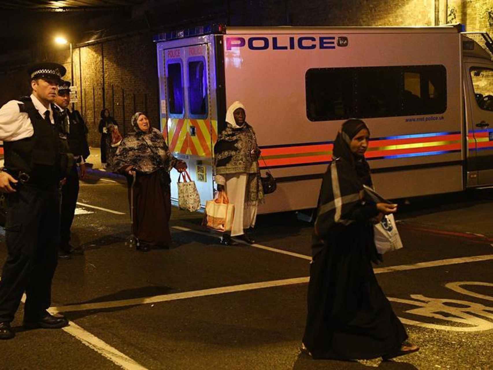 Un ciudadano islamófobo embistió con su vehículo a varias personas al norte de Londres.