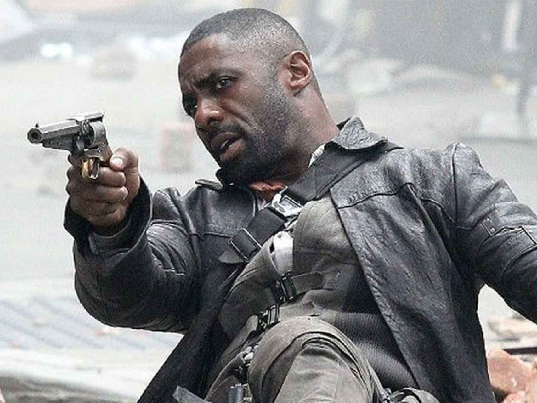 Idris Elba en La torre oscura.