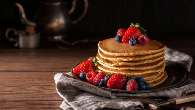 Fresh Berry Pancakes