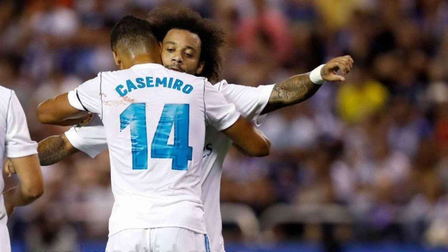 Marcelo felicita a Casemiro por su gol