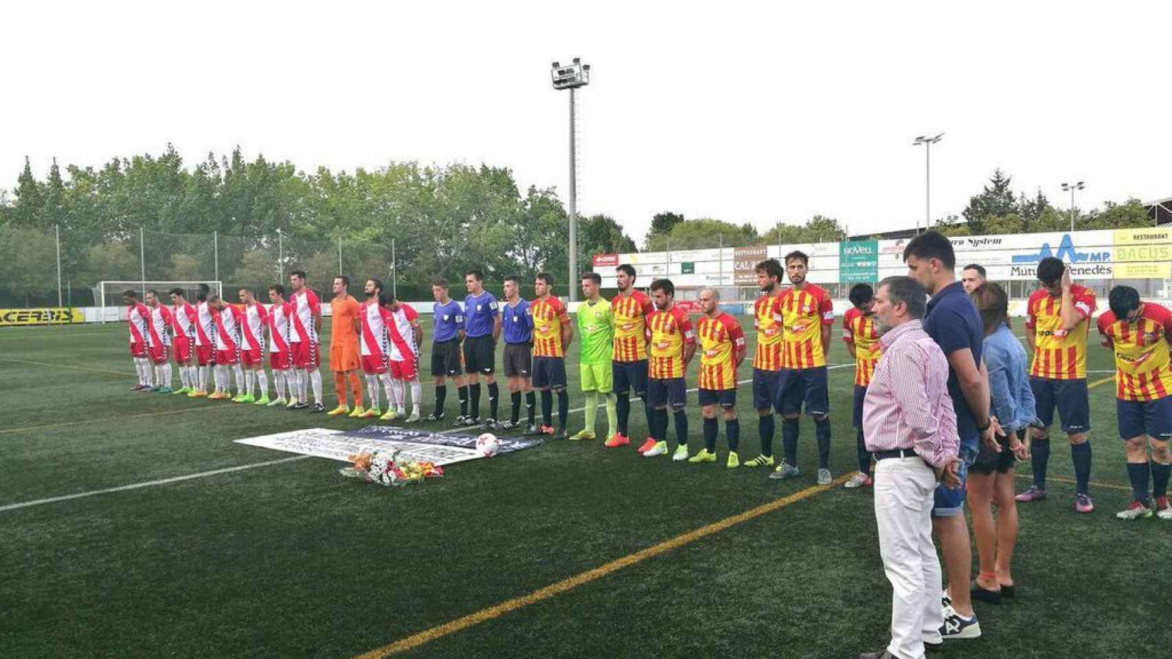 El Vilafranca, equipo ene l que Pau jugó cuatro años, guardó este domingo un minuto de silencio.