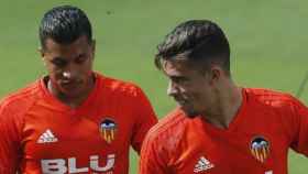Murillo y Gabriel entrenan con el Valencia. Foto Twitter (@valenciacf)