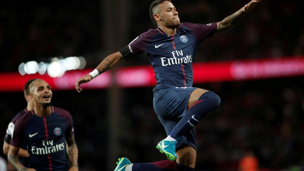 Neymar celebra un gol con el PSG.