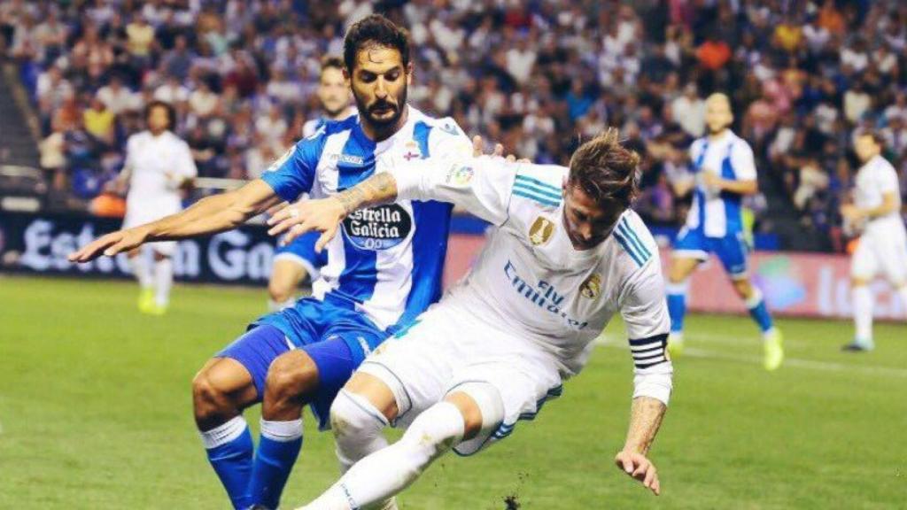 Borges disputa un balón con Ramos. Foto Twitter (@CelsoBorgesCR)
