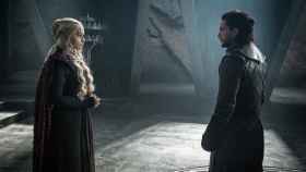Daenerys y Jon Snow en la última temporada de Juego de Tronos.