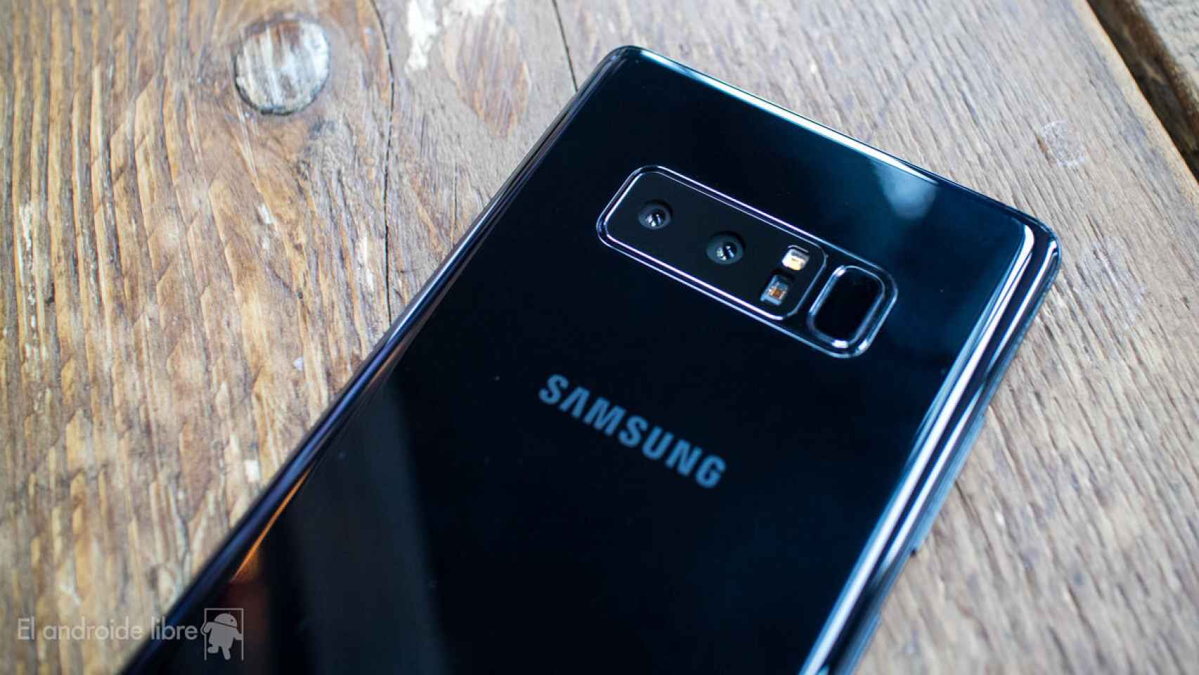 Samsung le da vida a algunos de sus antiguos móviles