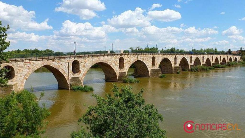 zamora puente de piedra