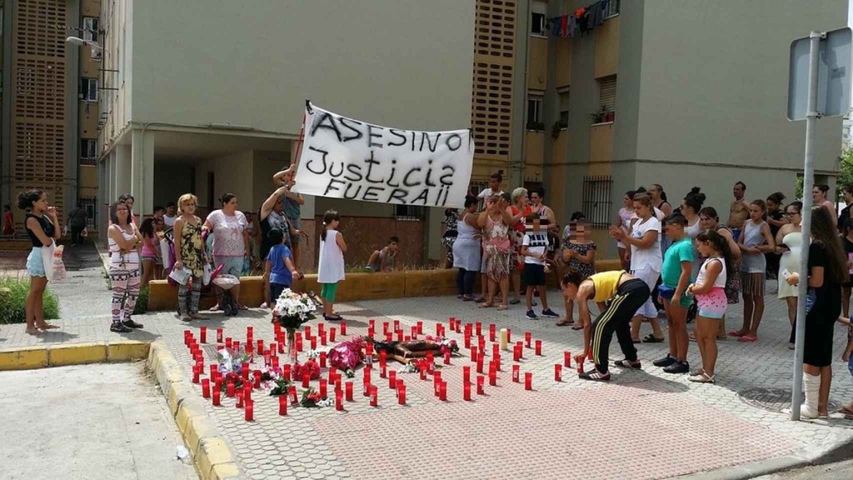 Algeciras clama justicia por el asesinato del árbitro gitano ‘Camarón’.