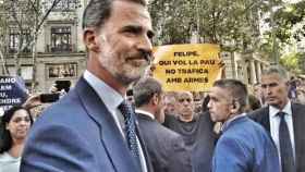 Cientos de pancartas relacionan a Felipe VI con el tráfico de armas