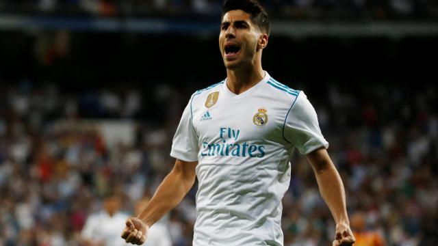 Marco Asensio celebra un gol con el Real Madrid.