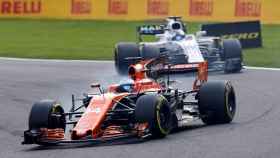 Fernando Alonso rueda durante el Gran Premio.
