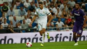 Achraf atacando por banda. Foto: Pedro Rodríguez / El Bernabéu