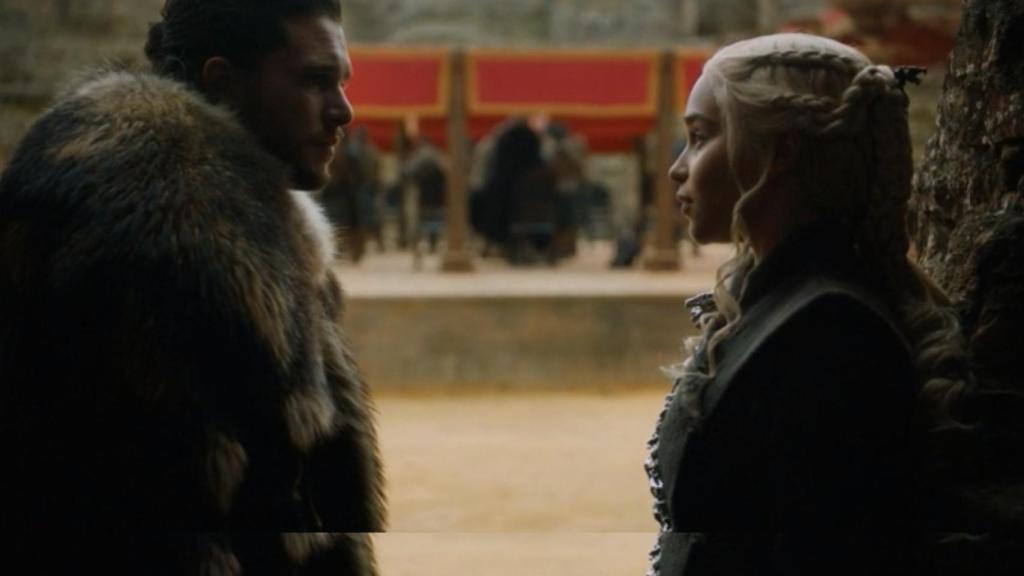 Jon y Daenerys  charlando de sus cosas