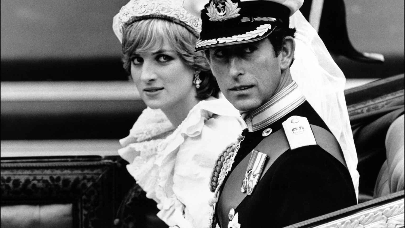 Diana y Carlos, en su boda en 1981.