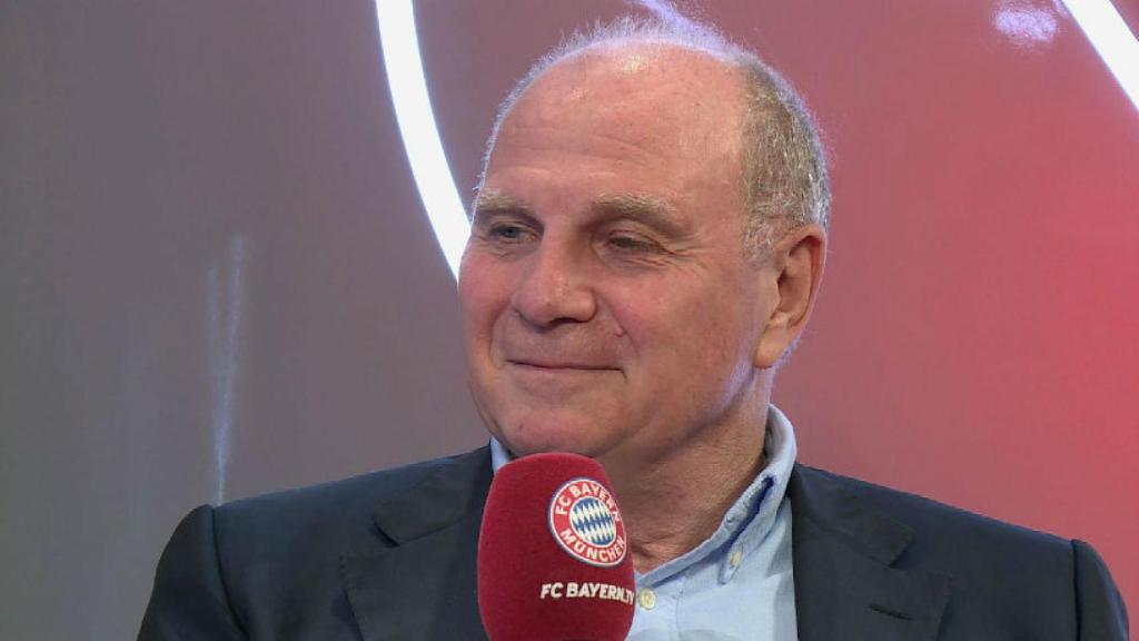 Hoeness entrevsitado por Bayern tv live. Foto: fcbayern.com