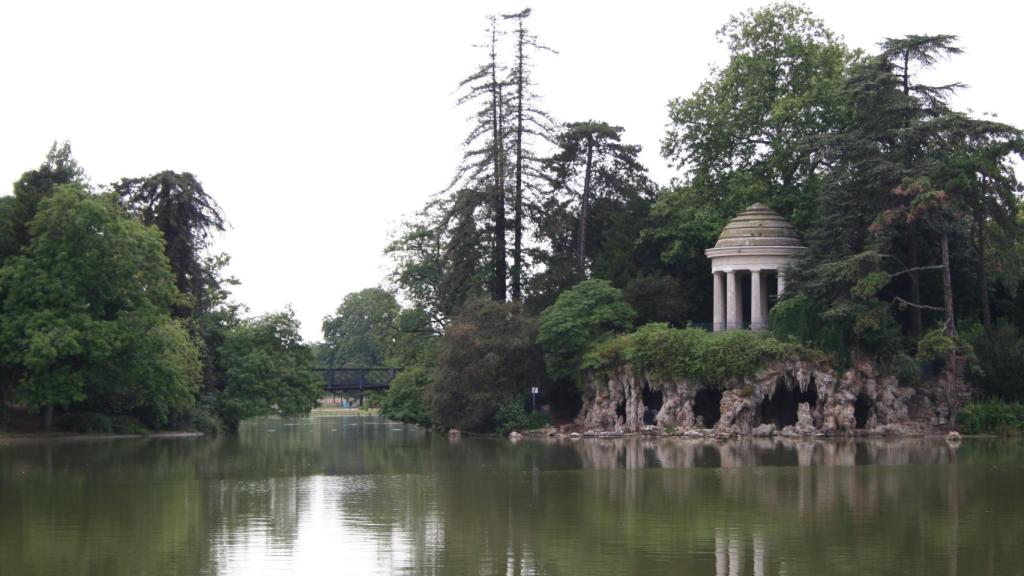 El Templo del Amor en el parque parisino de Bois de Vincennes.