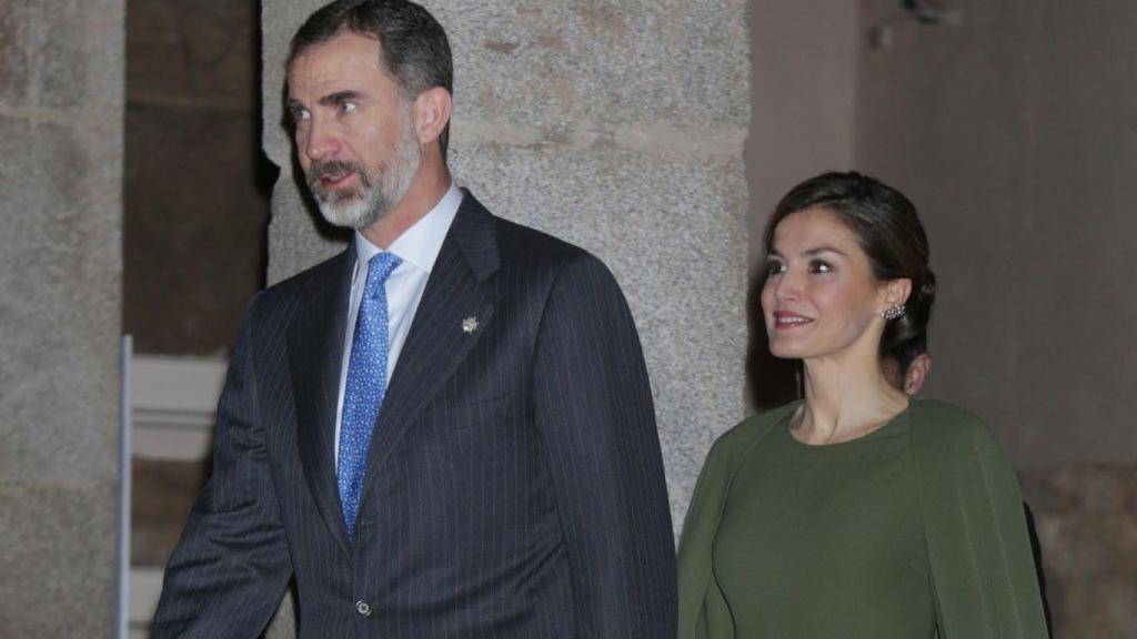 Los reyes Felipe y Letizia, a su llegada a un acto.