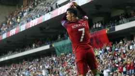 Cristiano Ronaldo celebra su gol ante Islas Feroe