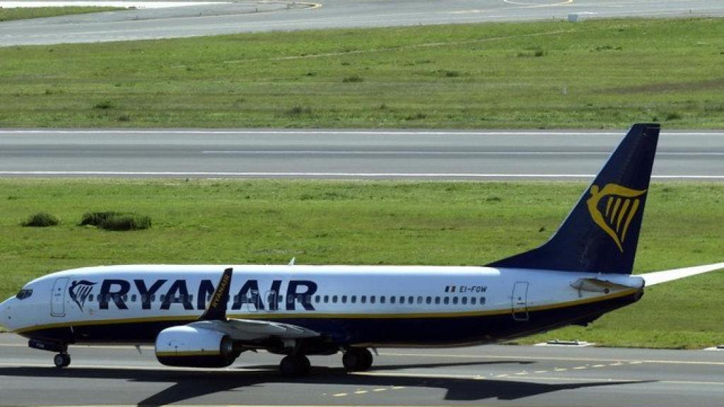 Avión de Ryanair en el aeropuerto de Bruselas.
