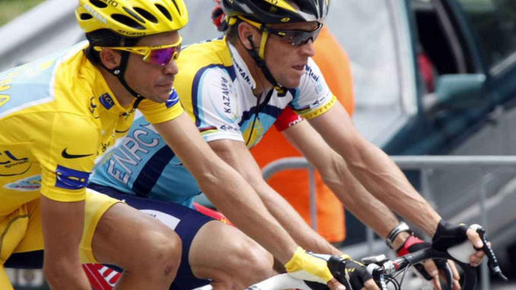Contador y Armstrong durante el Tour 2009.