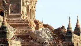 Templo dañado en Birmania.