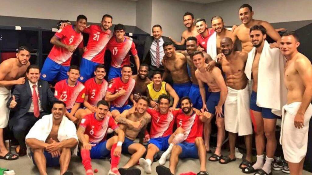 Costa Rica celebra su casi presencia en el Mundial. Foto: Twitter (NavasKeylor)