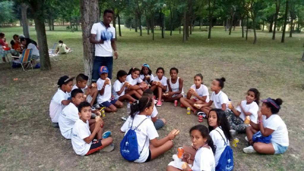 Niños saharauis en un campamento en Zamora