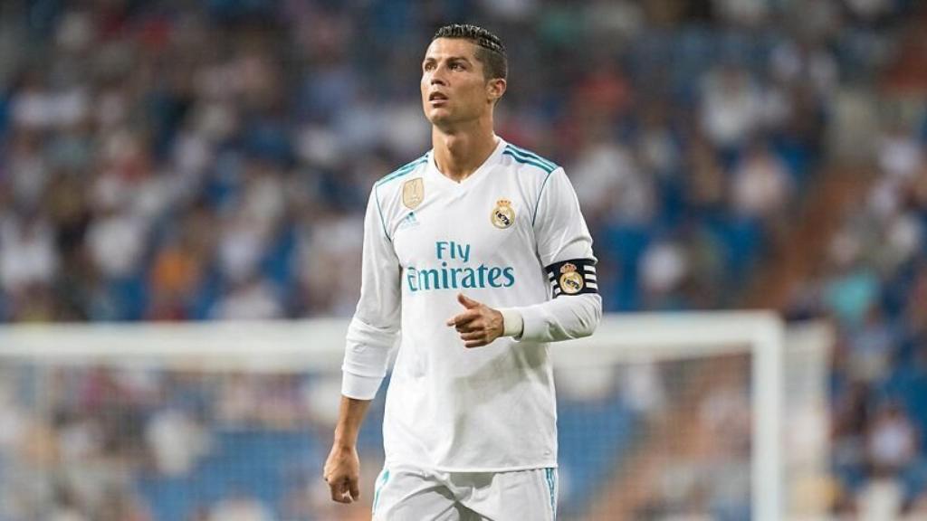 Cristiano Ronaldo como capitán durante el Trofeo Santiago Bernabéu. Foto: Pedro Rodríguez / El Bernabéu