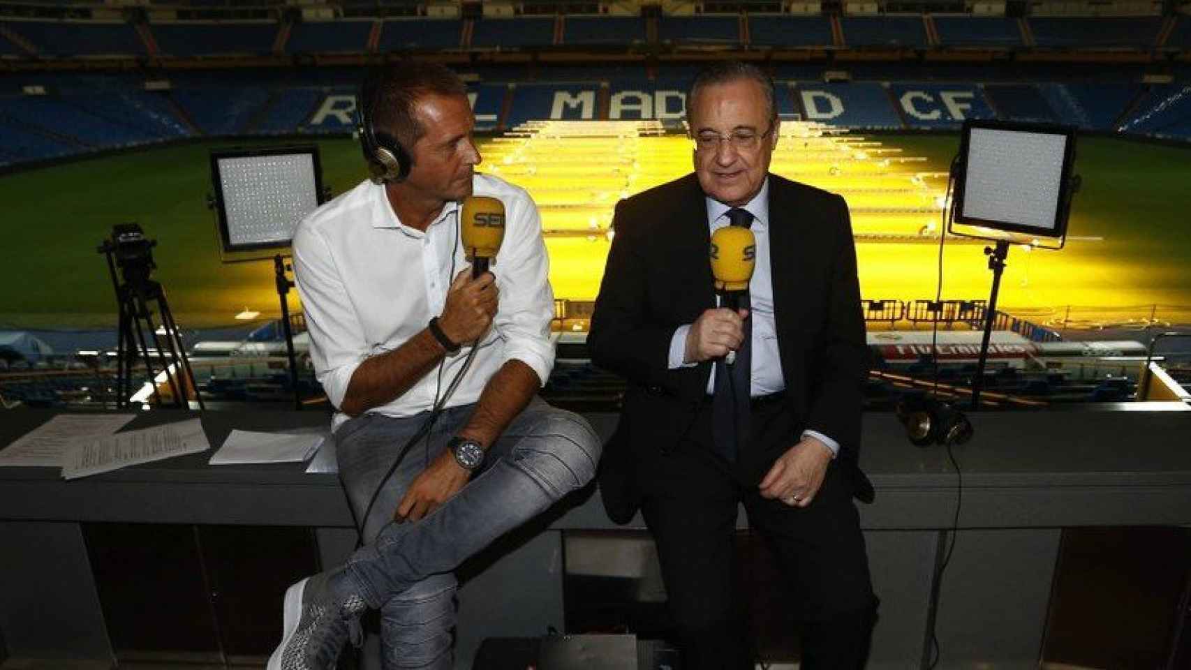 Florentino Pérez con Carreño en el Bernabéu. Foto: Twitter (@ellarguero)