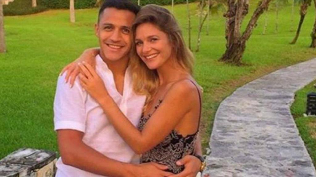 Alexis Sánchez y su novia, Mayte Rodríguez