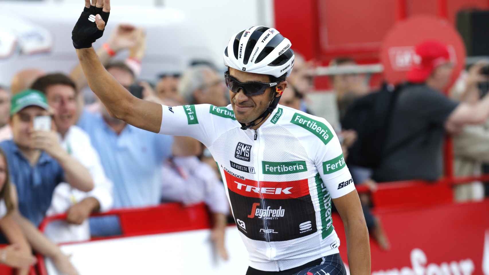 Alberto Contador, en la entrada a Madrid en la última etapa de la Vuelta.