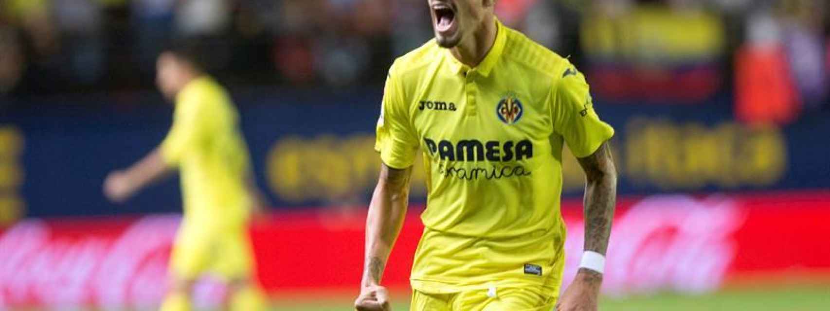 Castillejo celebra un gol en el Estadio de la Cerámica