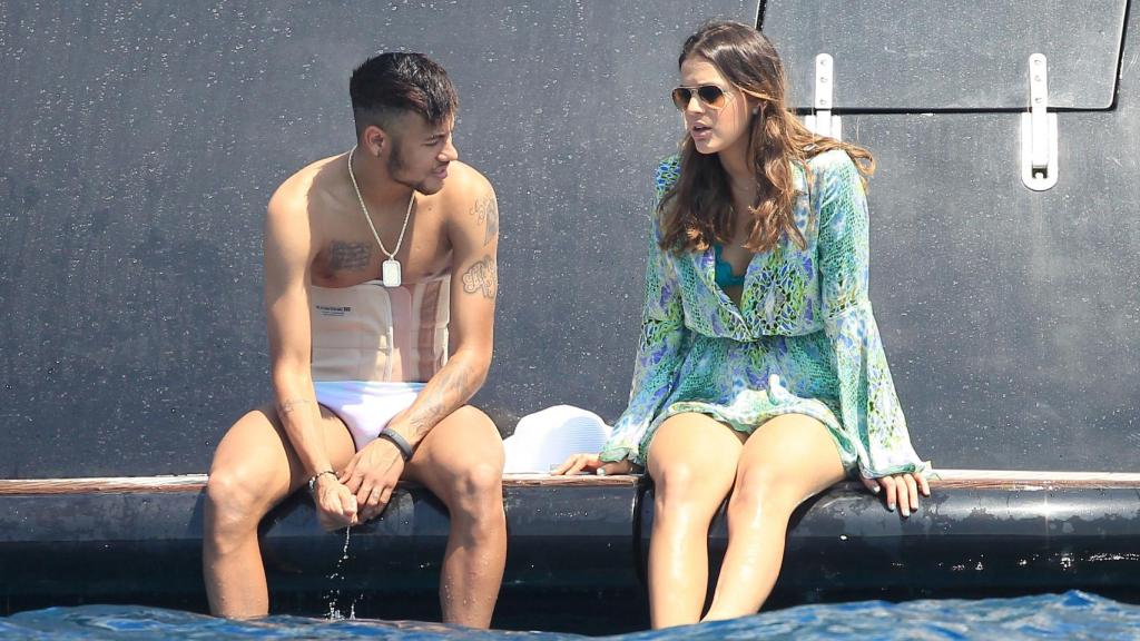 Neymar y  Bruna Marquezine durante unas vacaciones.