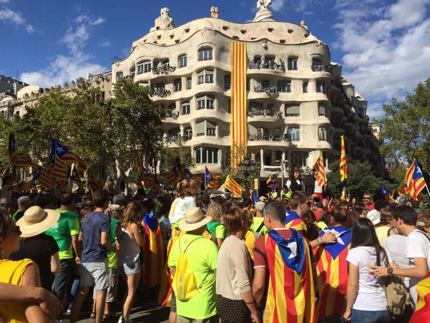Hasta un millón de personas se han concentrado en Barcelona.