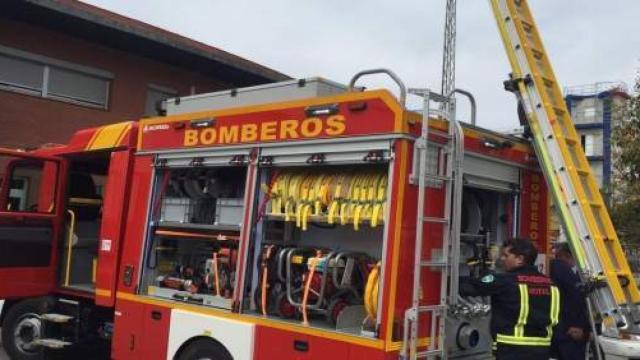 El incendio de Motril calcina 3.500 metros cuadrados de cañaveral.