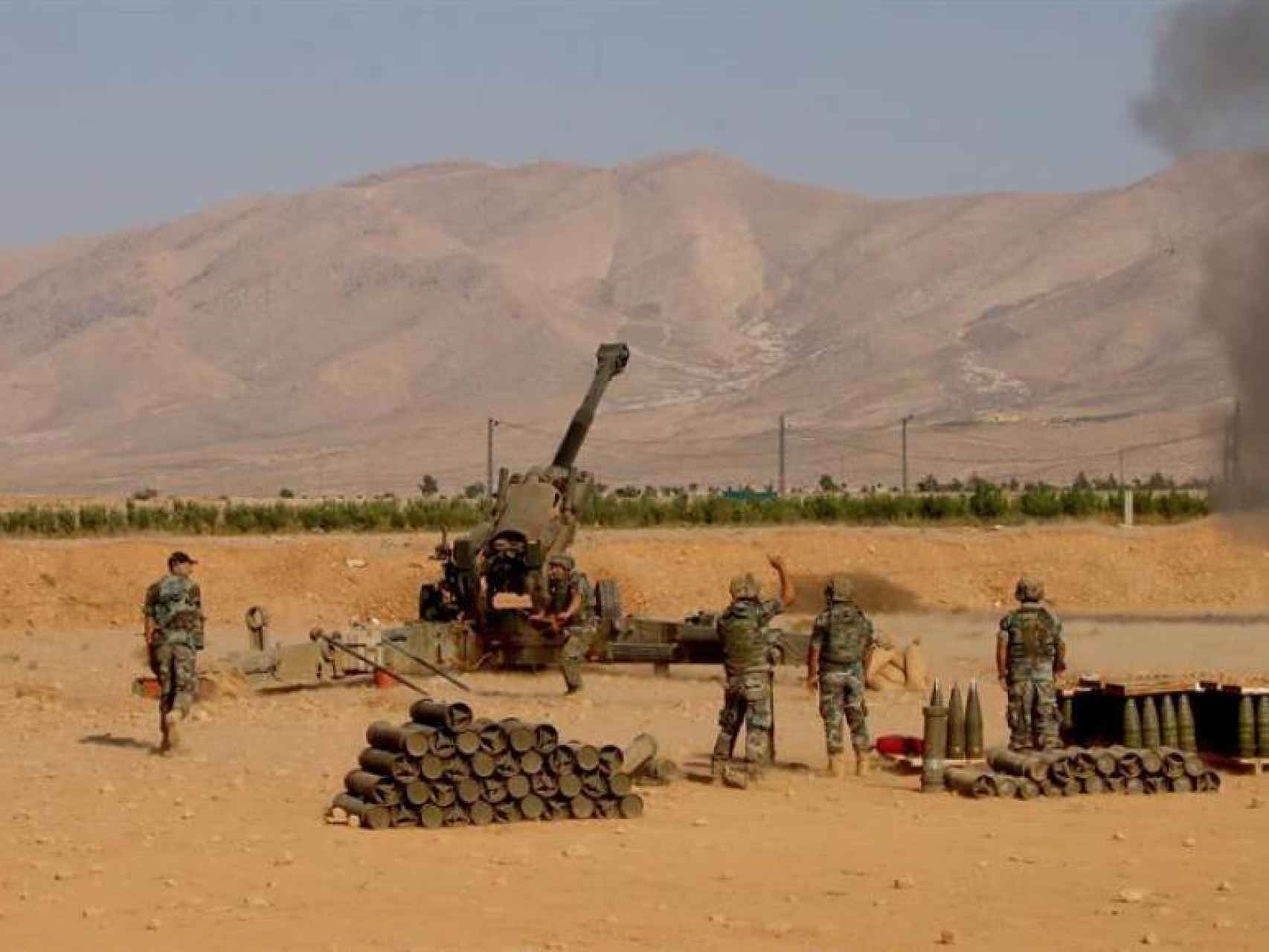 Ofensiva del Ejército libanés para retomar las posiciones tomadas por el Estado Islámico.